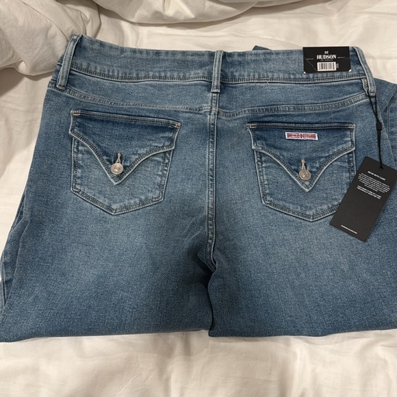 Hudson Ladies' Slim Straight Leg Jean,  NEW! ✨ - Picture 9 of 11